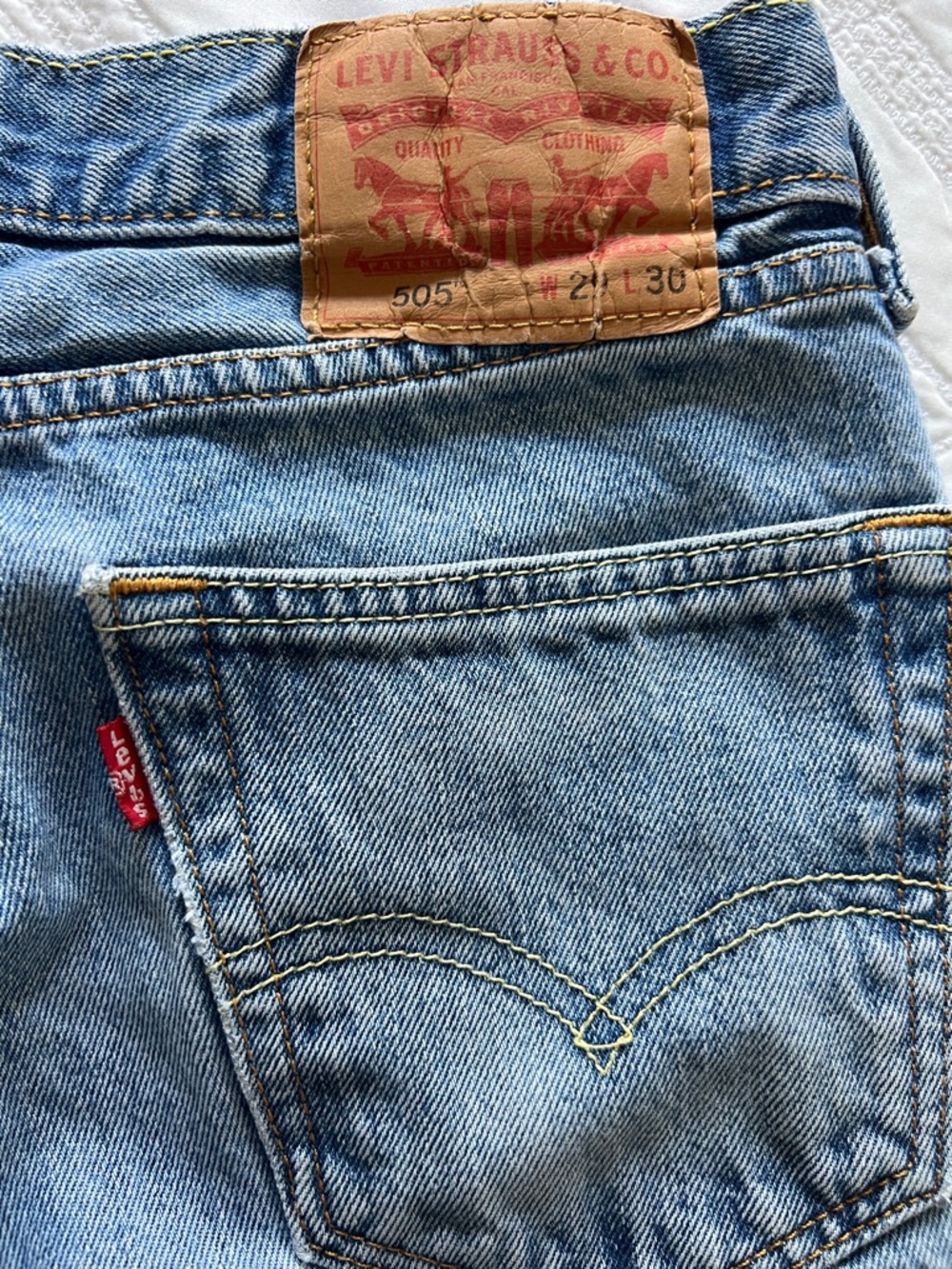 Levi’s 505 Straight Leg Jeans Tag 29x30 Measured 28x29 - Picture 4 of 9